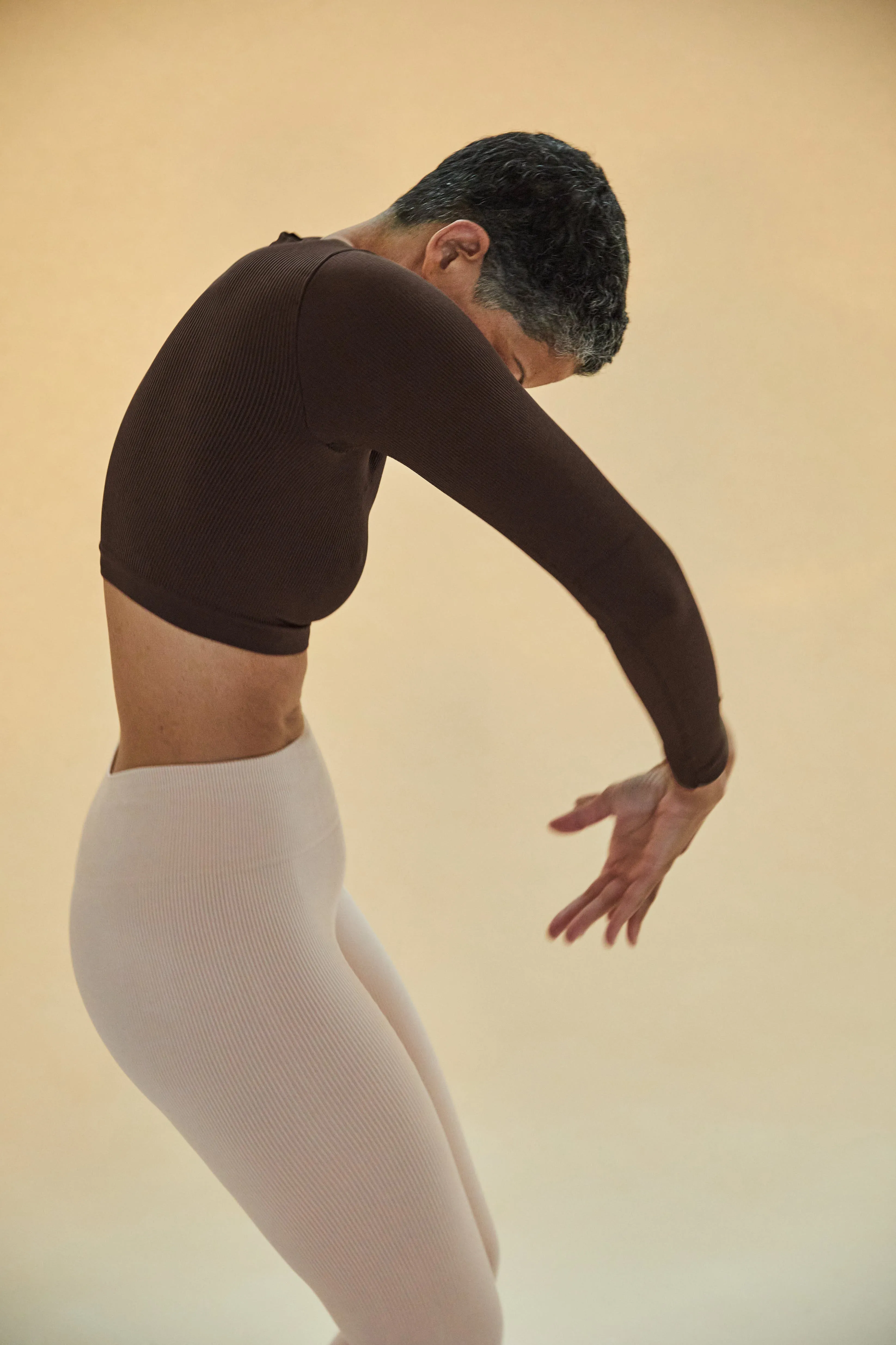 EVOKE Ribbed Long-Sleeve Crop Top | Chocolate Brown