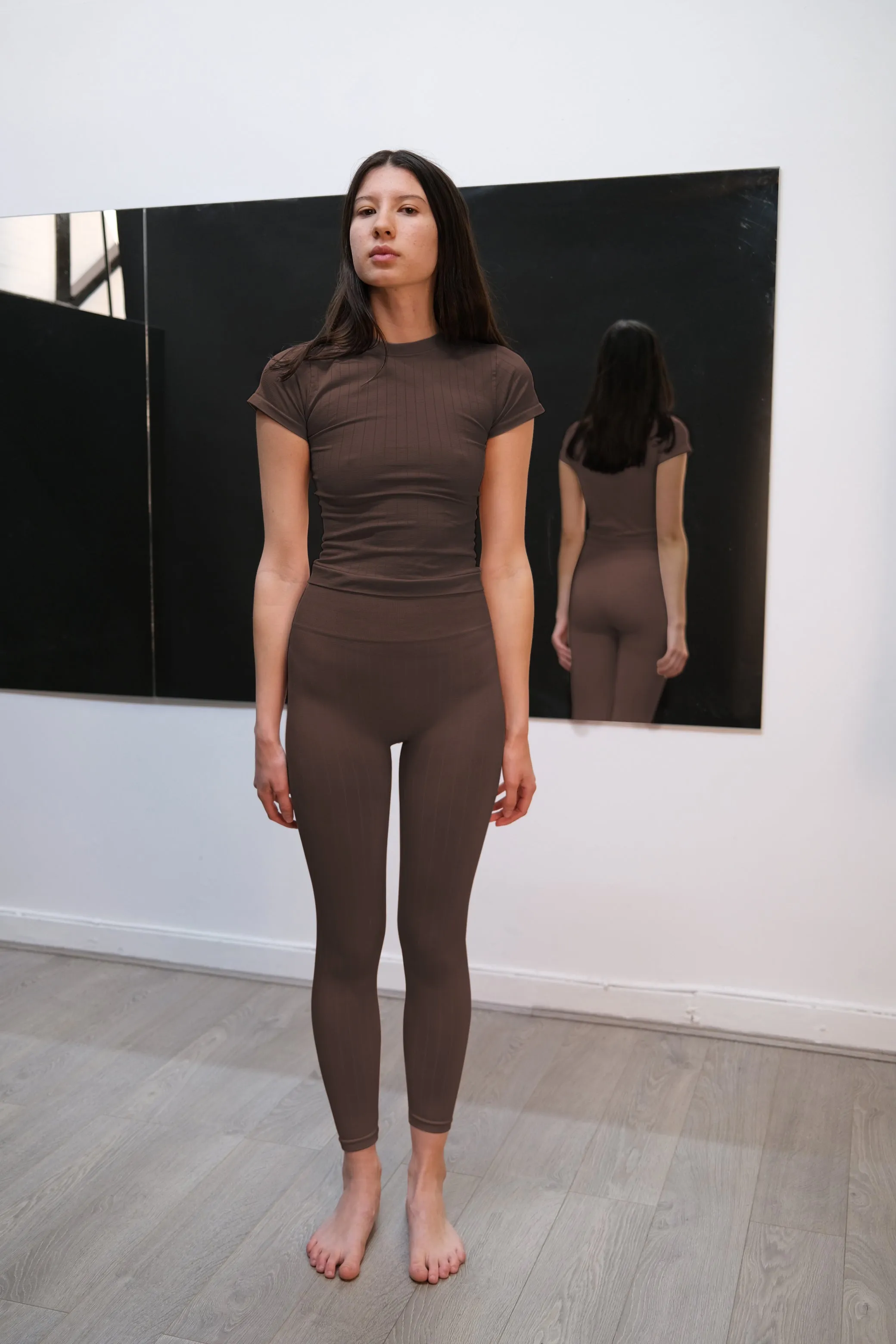 FLAT RIBBED SAPIENT T-Shirt | Chocolate Brown