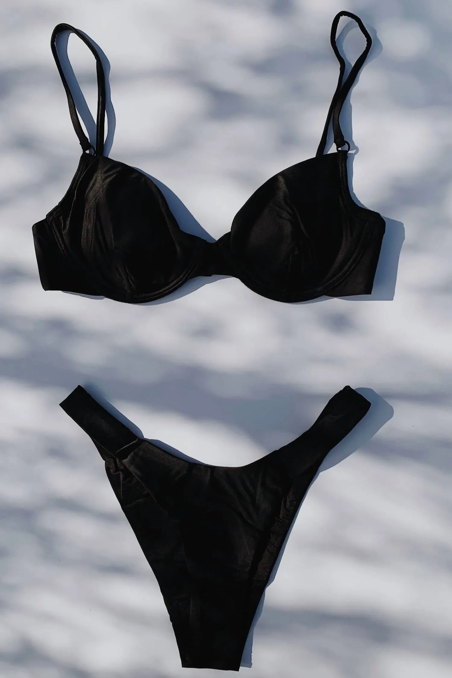 Underwire Bikini Top In Black