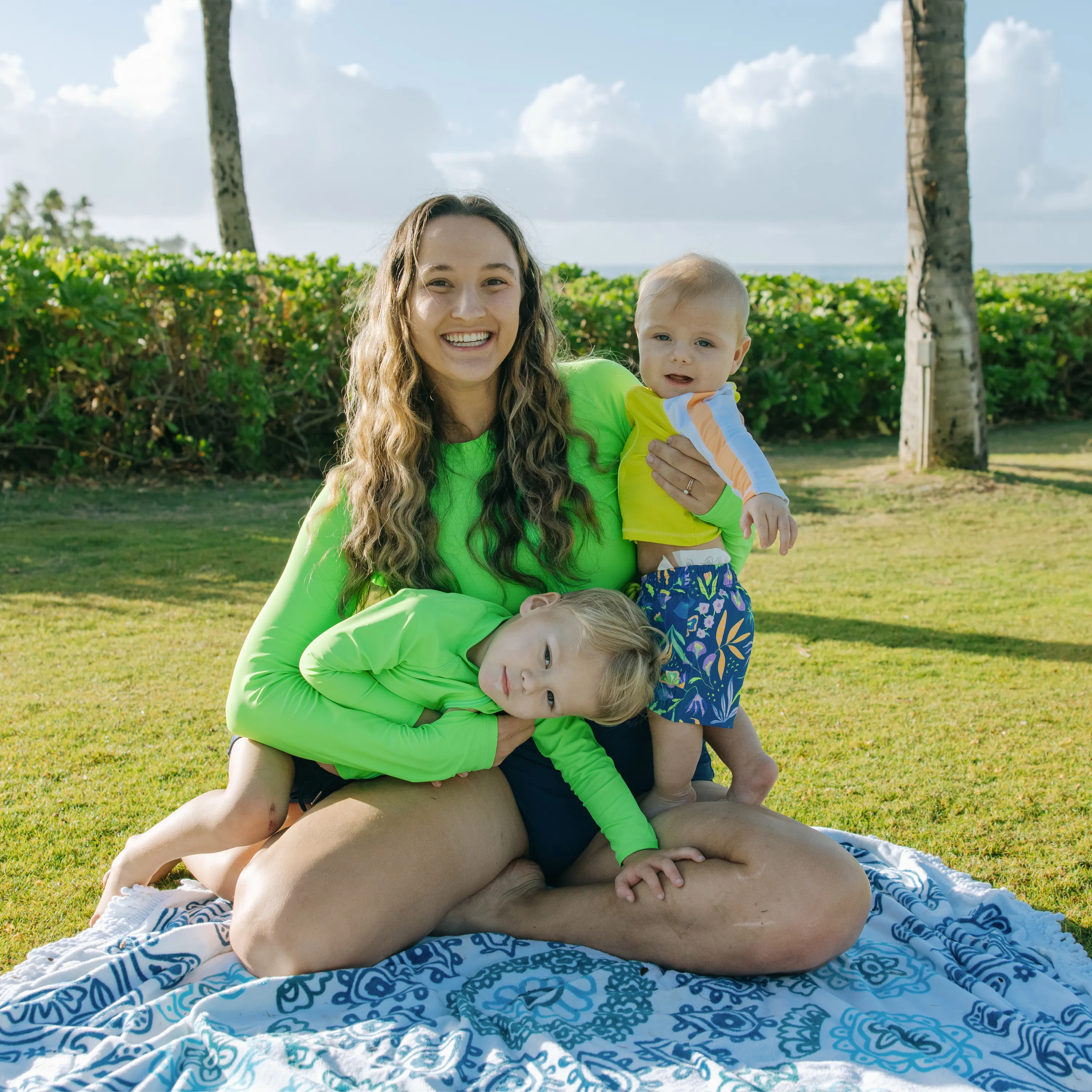 Women's Long Sleeve Crop Rash Guard | Neon Green
