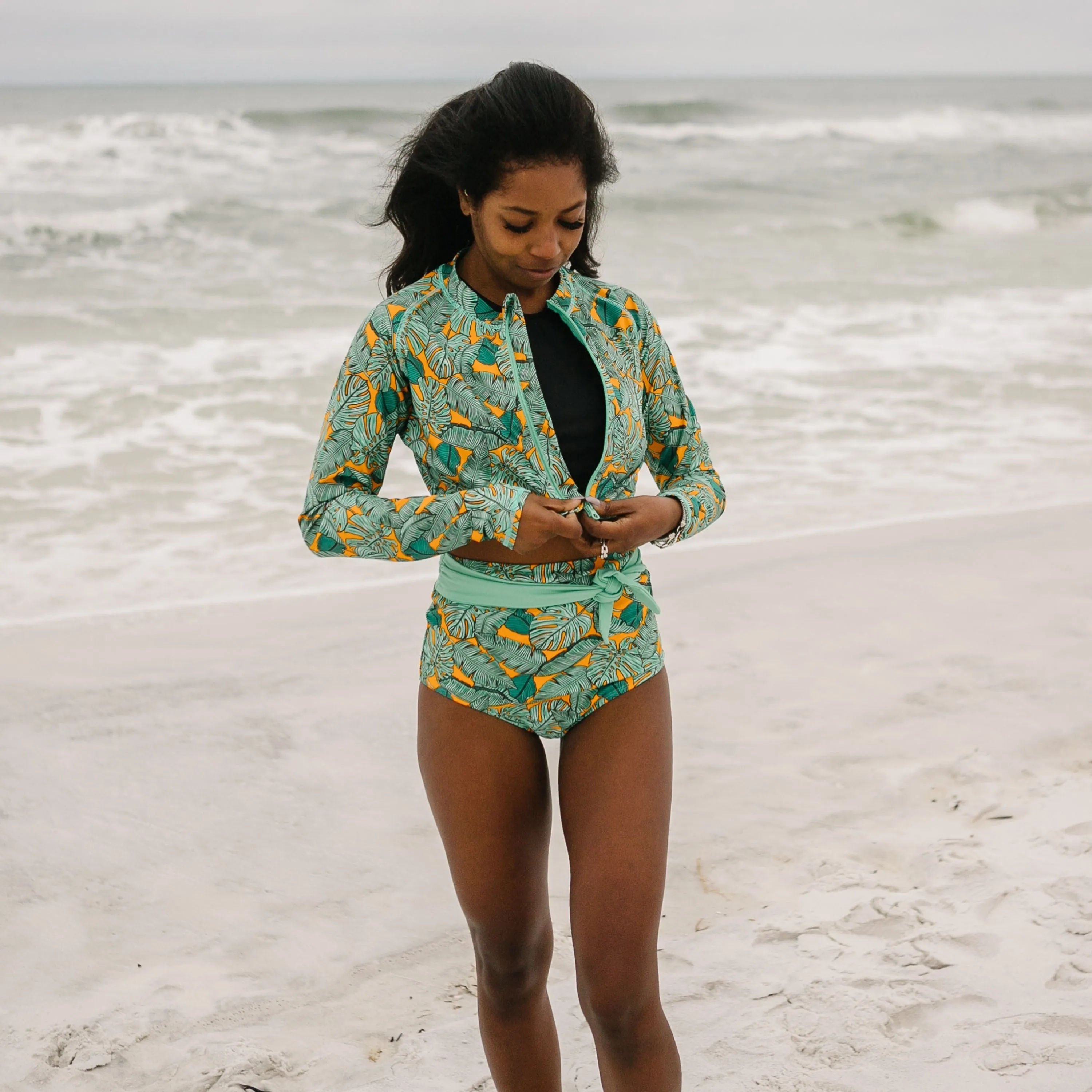 Women's Long Sleeve Crop Rash Guard | The Tropics