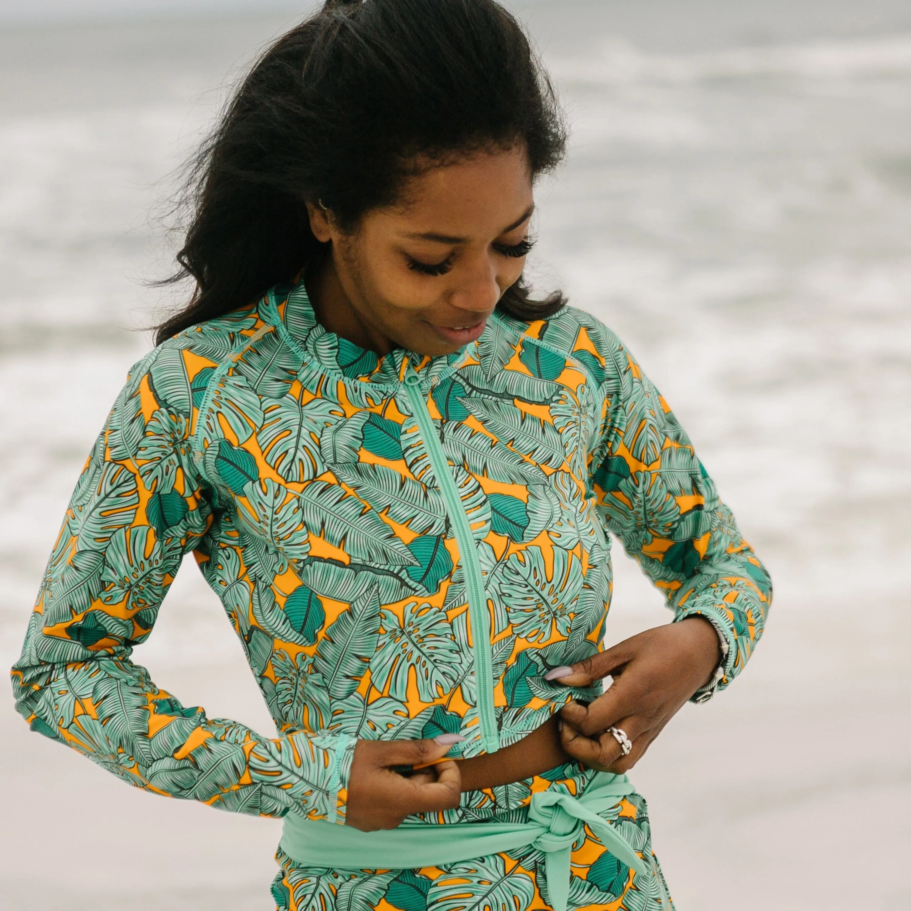 Women's Long Sleeve Crop Rash Guard | The Tropics