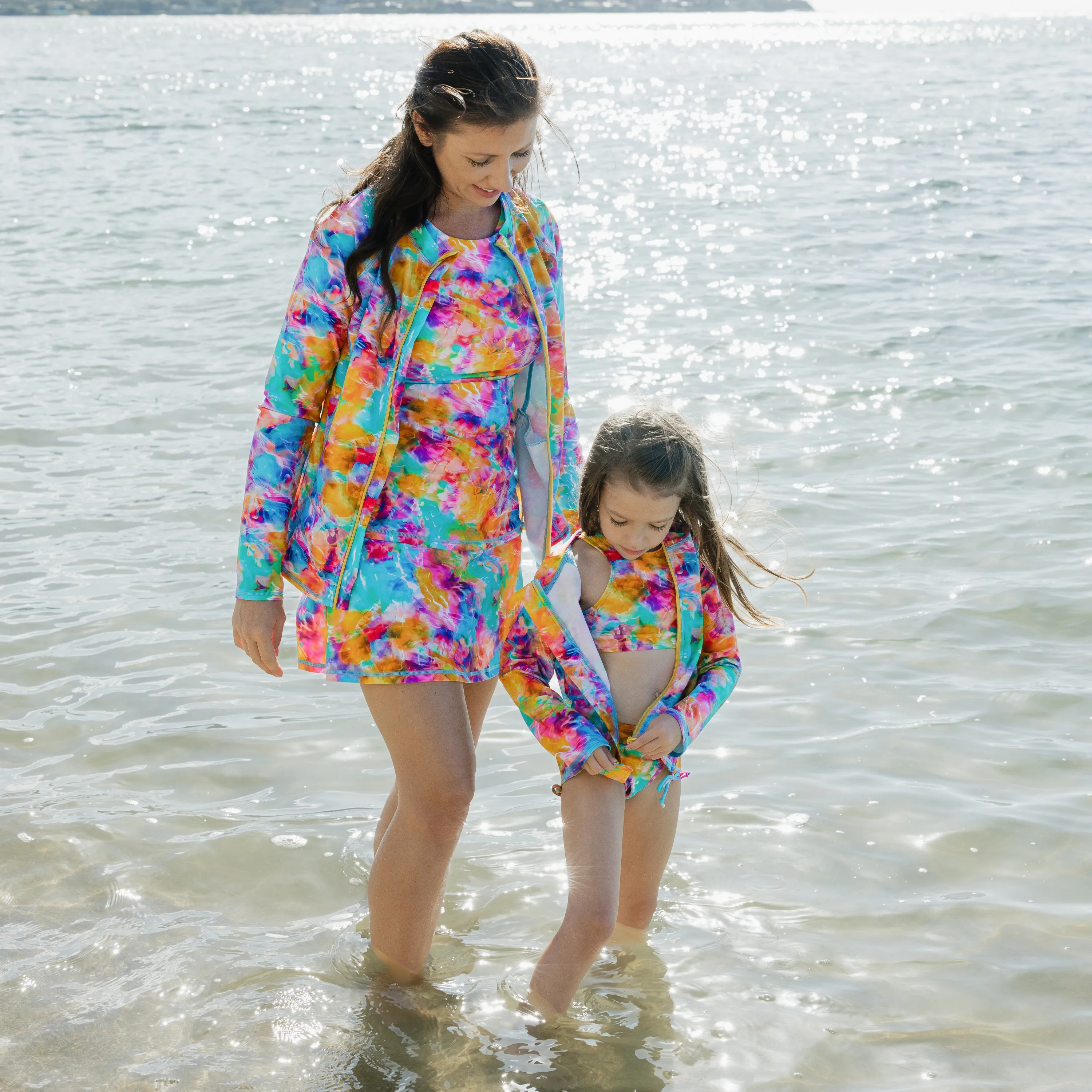 Women's Long Sleeve Rash Guard with Pockets | "Impressions"